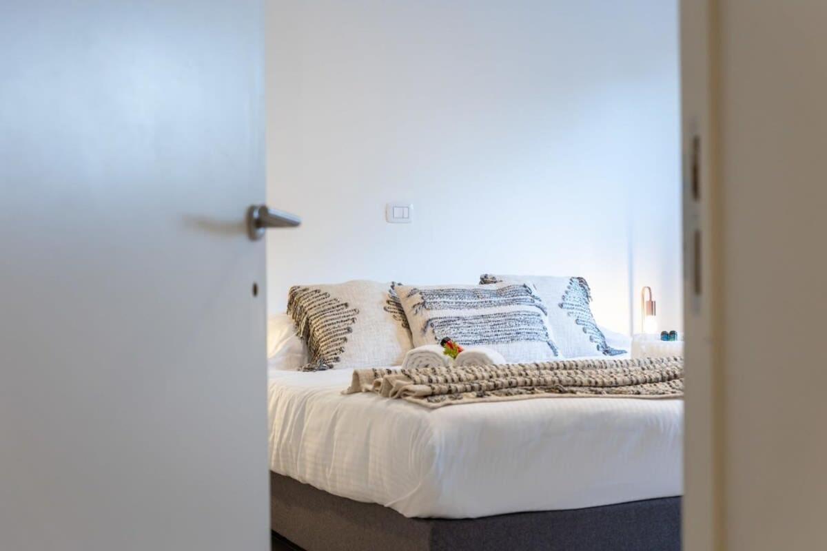 Huswell - Stylish Duplex In Town House Appartement Ostende