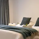 Huswell - Stylish Duplex Apartment In Town House