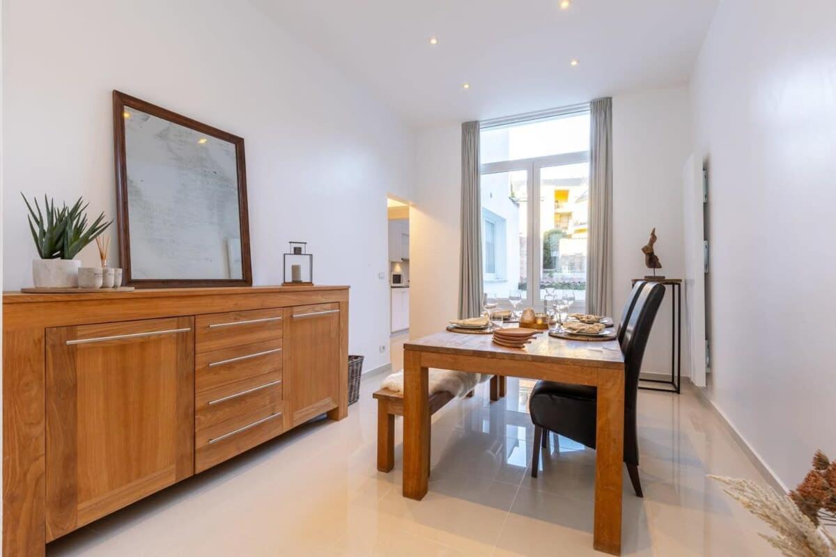 Huswell - Stylish Duplex In Town House * Ostend
